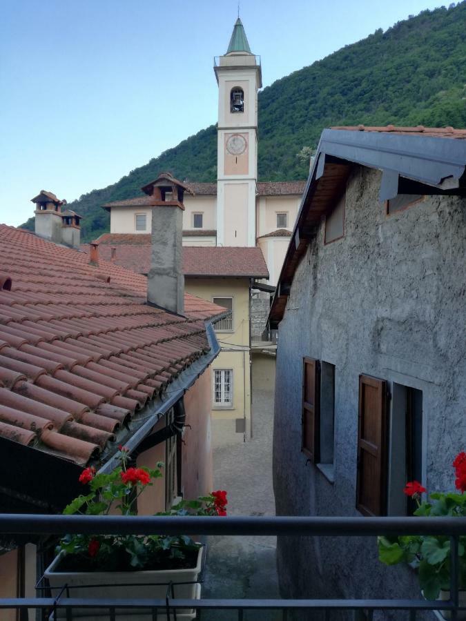 Appartamento Borgo Antico Oliveto Lario Exterior foto